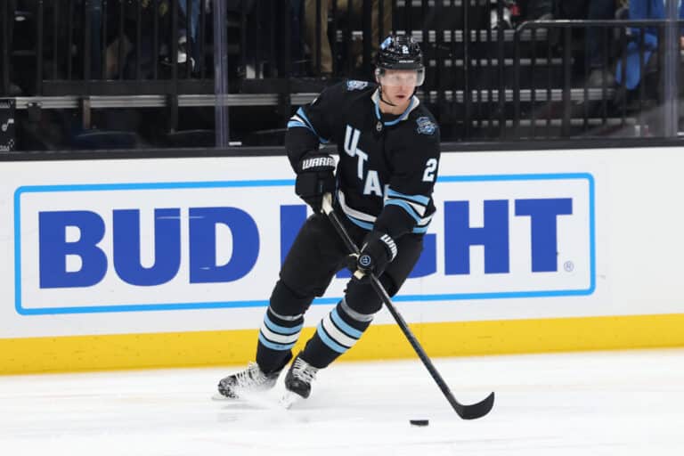 Olli Määttä ei ollut uskoa kenet kohtasi NHL-seuran hallissa: ”Olet vieläkin täällä?”