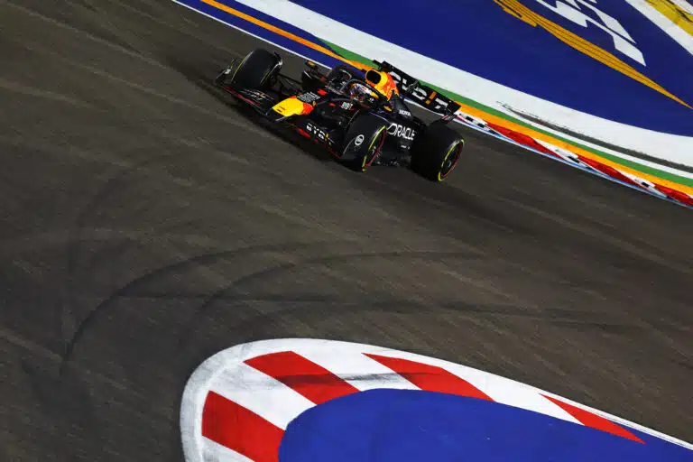 Red Bullin F1-tallissa käydään sisäistä sotaa – seuraukset voivat olla järisyttävät