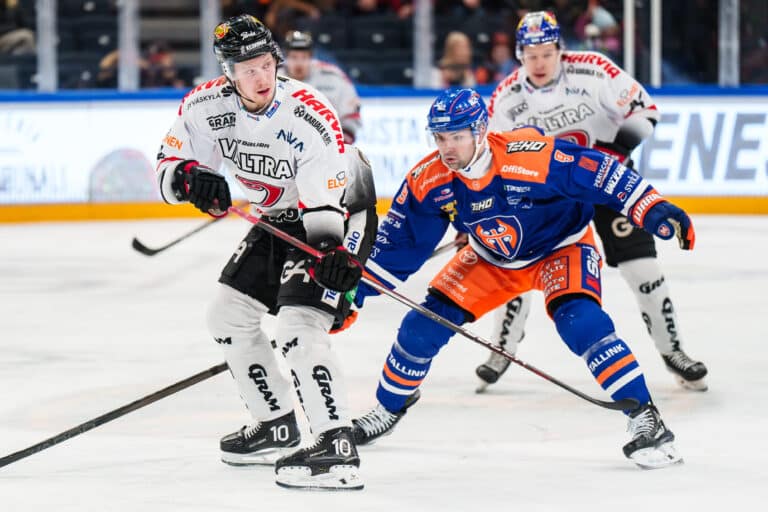 Tappara-tähden temppu pöyristyttää – ”V*ttu mä häpeän”