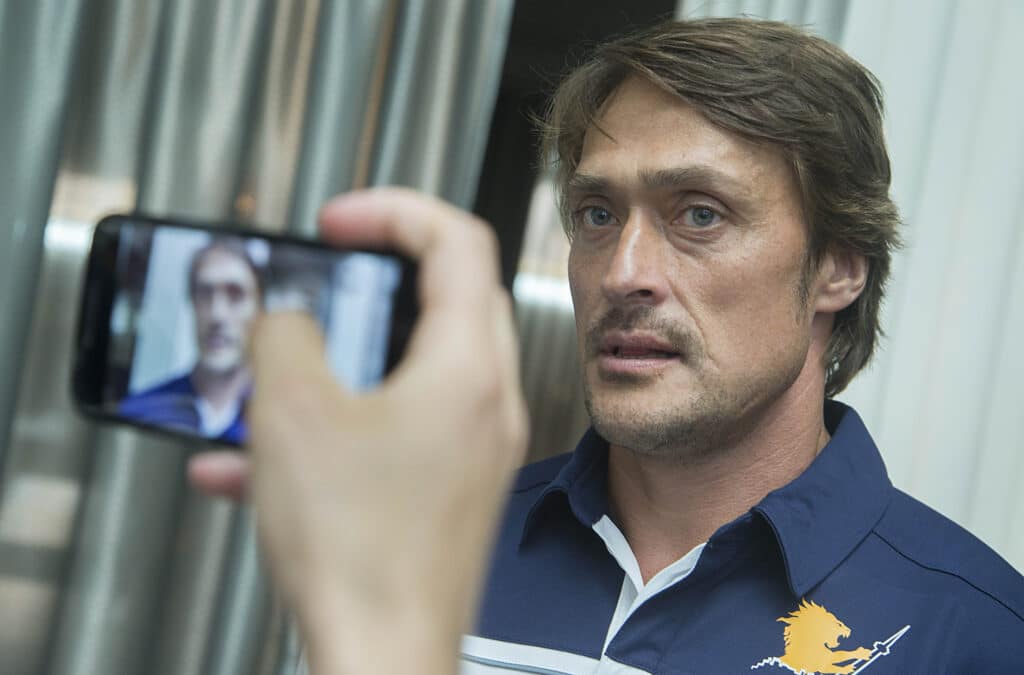 Teemu Selänteen riemu repesi suomalaisen NHL-hyökkääjän tempusta