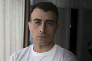 Suomalaismies otti nöyryyttävästi turpaan Makwan Amirkhanilta – sitten alkoivat ”ennenkuulumattomat” tapahtumat