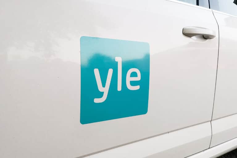 Ylen suosikkiasiantuntijalle näytettiin ovea