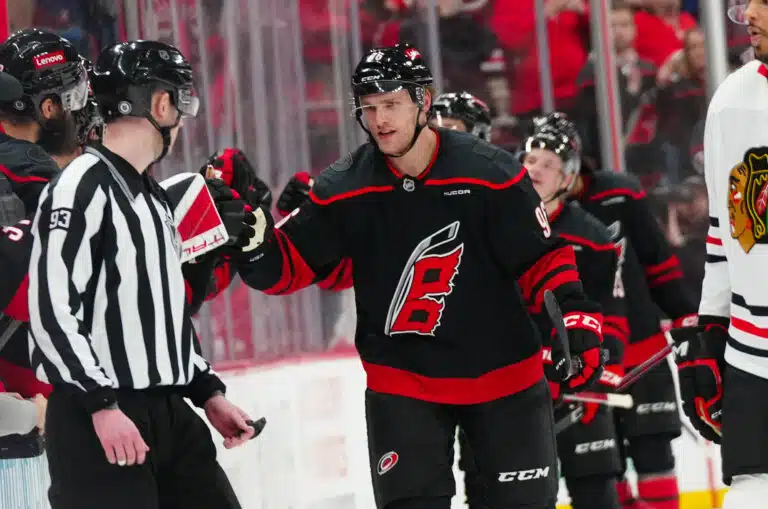 Nöyryyttävä tieto Mikko Rantasen ja Sebastian Ahon NHL-seurasta julki