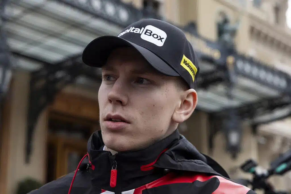 Auts: Ralliässältä karua vihjailua Sami Pajarin vauhdista