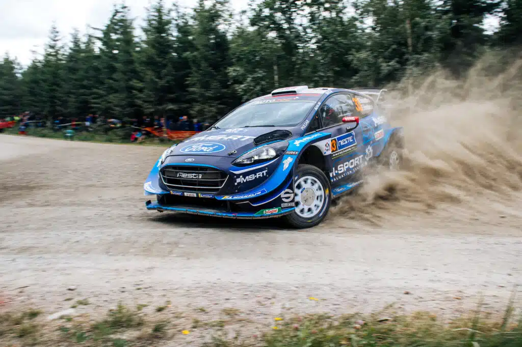 Rallitähti surun murtumana Japanin MM-ralliin – ”Sinulla oli pitkä ja onnellinen elämä”