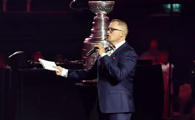 Ulos Leijonista! – Antti Mäkinen ei voi käsittää NHL:n ”arvostetuimpiin” kuuluvan kohtaloa