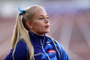 Saga Andersson vaihtoi Suomen EM-kisa-asuun – käänsi katseita