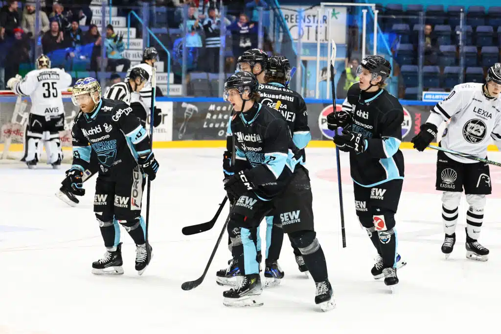 SM-liigatähden leiri vihjaili kunnon siirtopommilla – karu totuus näki nyt päivänvalon