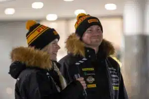 STT: Esapekka Lappi lähtee Enni Mälkösen kanssa maailmalle – vaimon viesti oli selvä