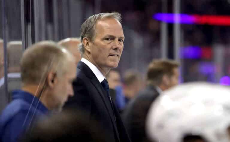 Kanadan päävalmentaja Jon Cooper lausui kovaa tekstiä Leijonapelaajasta