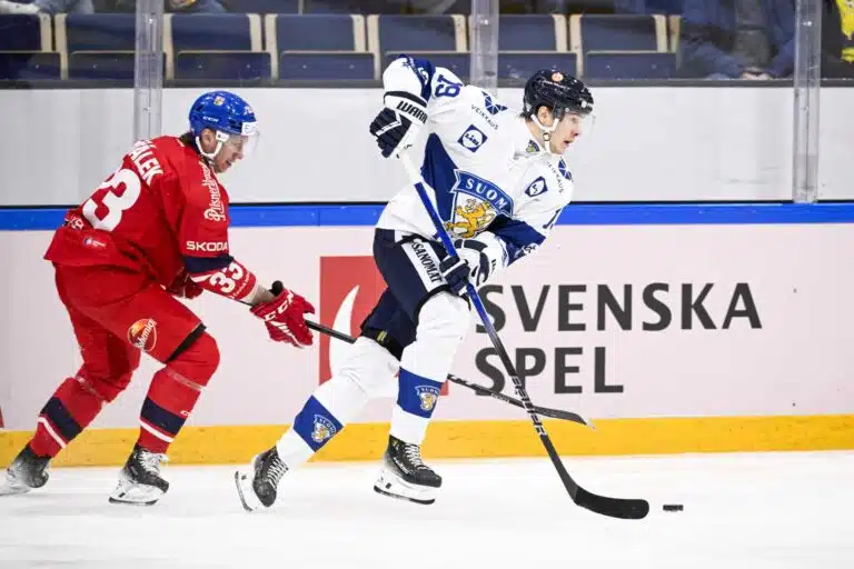 Suomalainen pikajuoksija hempeili kiekkotähden kanssa julkisesti