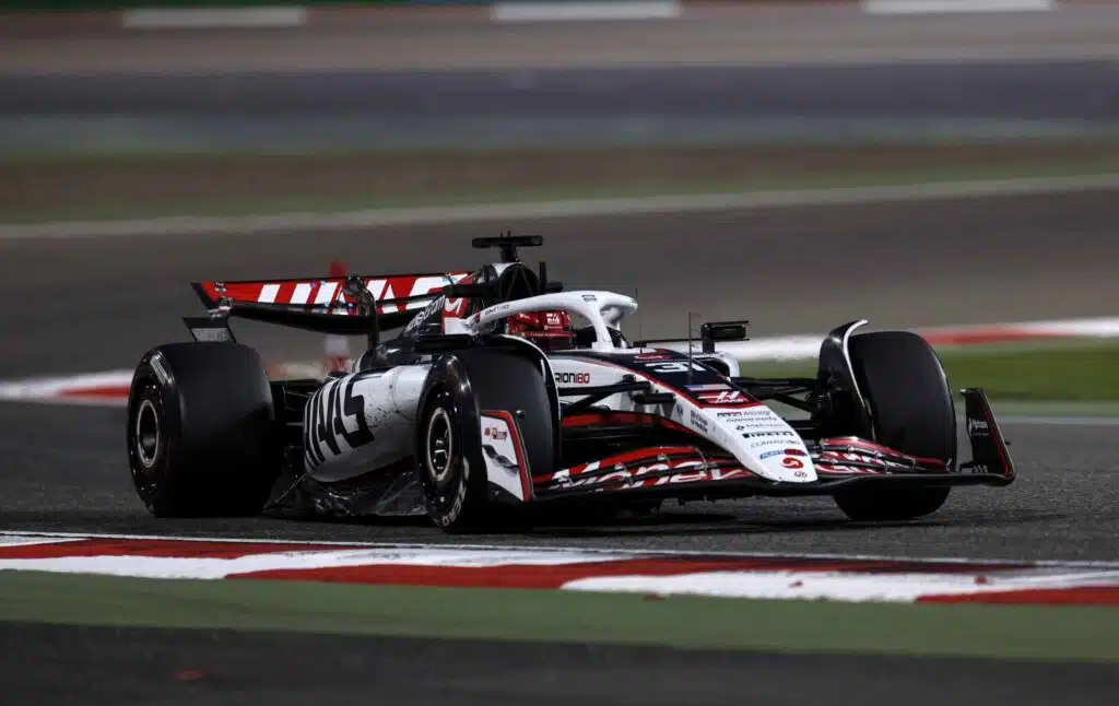 Villit huhut liikkeellä – tekeekö kova nimi shokkipaluun F1-sarjaan?