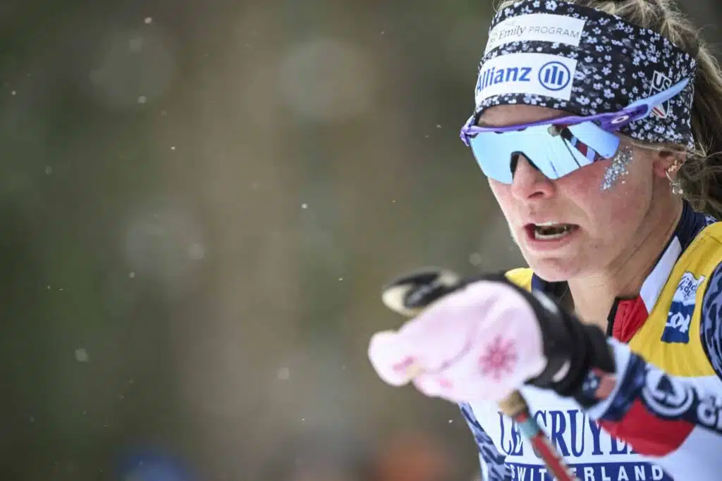 Hiihtotähti Jessie Diggins ikävässä tilanteessa Suomessa