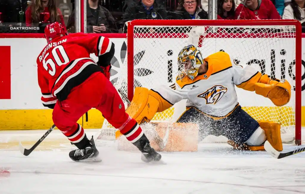 Kuppi meni nurin: Juuse Saros haukuttiin pystyyn Nashvillessa – ”Katastrofi”