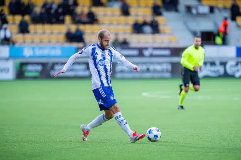 Teemu Pukki kuunteli pään aukomista koko illan – ottelun jälkeinen reaktio ällistyttää