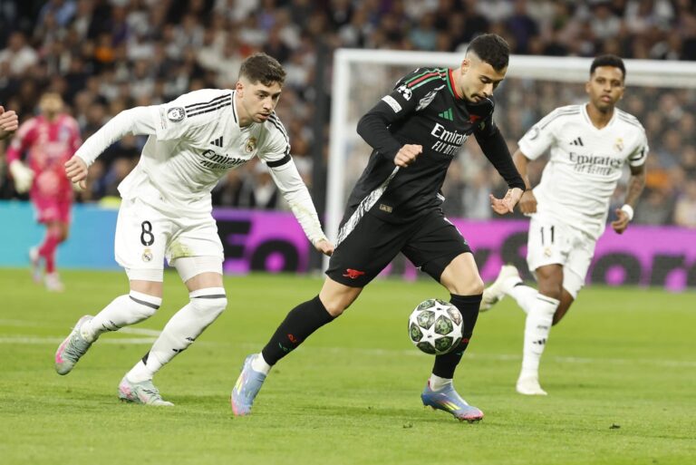 Trentin perässä Real Madridiin? Liverpoolin pöydällä on nyt ukaasi