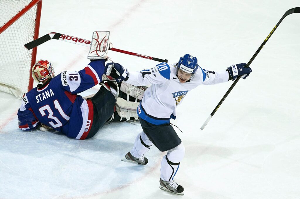 Suomalainen kiekkolegenda teki hirmutilin – vaikeni IS:ssä rahojen alkuperästä