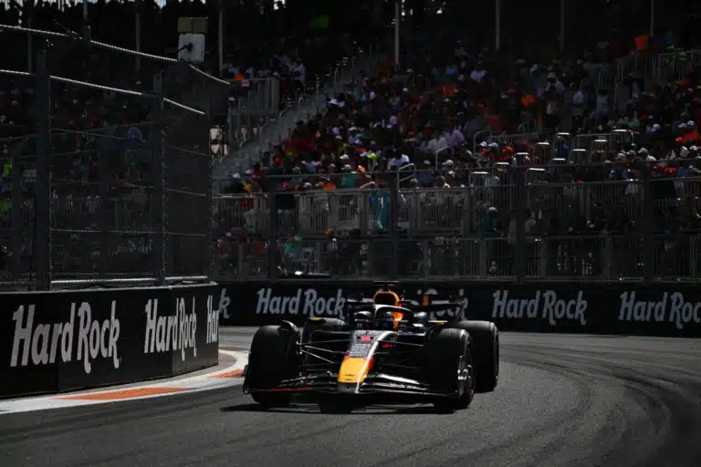 Lähde: F1-skandaali muhii – Red Bull epäilee McLarenia kunnon vedätyksestä