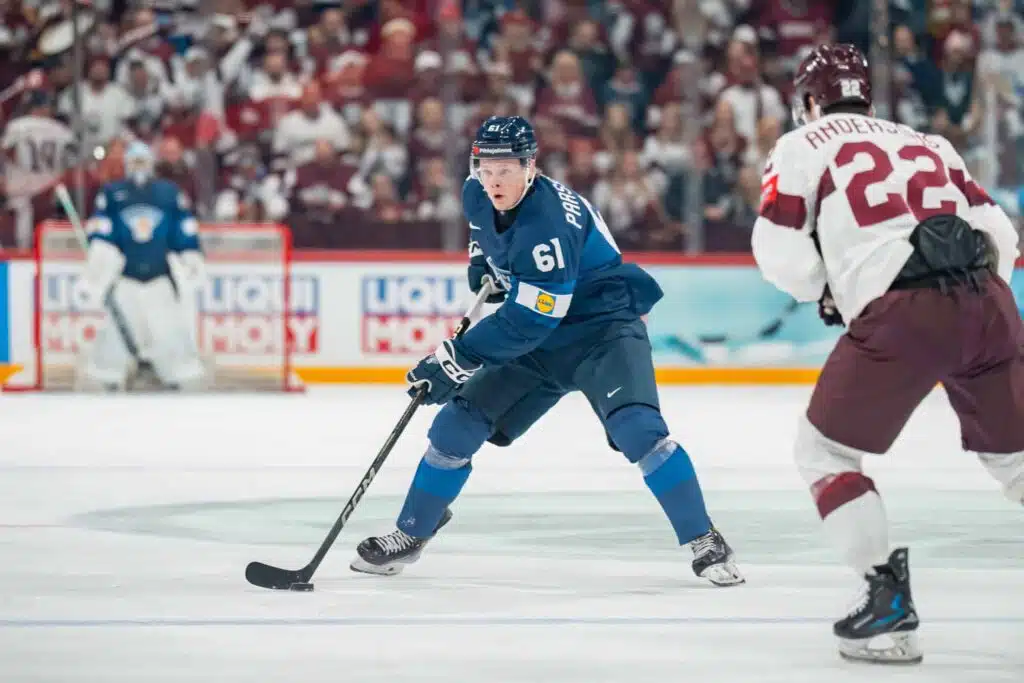 Urheilucastissa karu arvio suomalaisesta NHL-hyökkääjästä – käykö ”puljujärvet”, kun taso ei riitä?