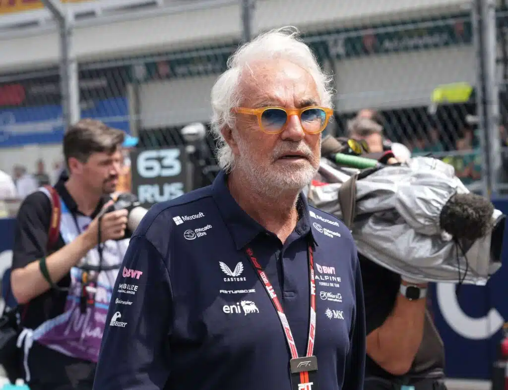 F1-pomon henkilökohtaisessa elämässä tapahtuu – ero 49 vuotta nuoremmasta rakkaasta