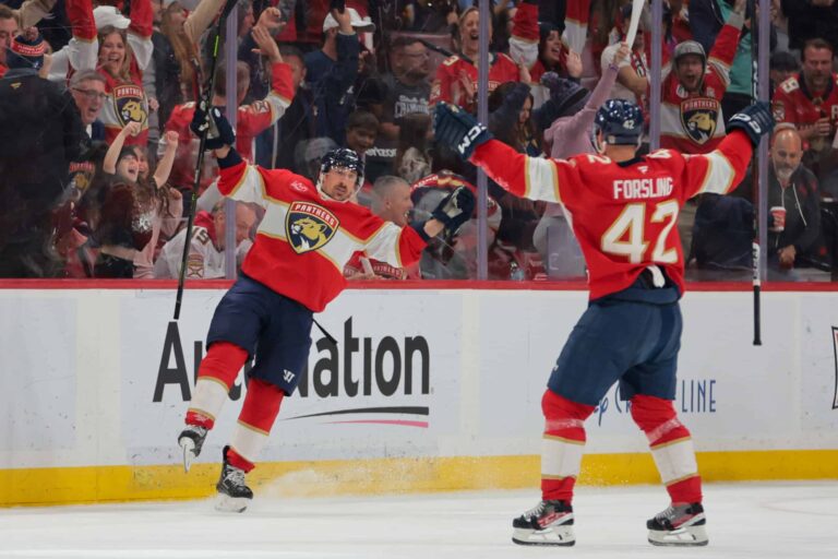 Florida Panthersin suomalaistähti hämmästyi joukkuekaverinsa puheista – ”Miksi kutsut meitä naisiksi?”