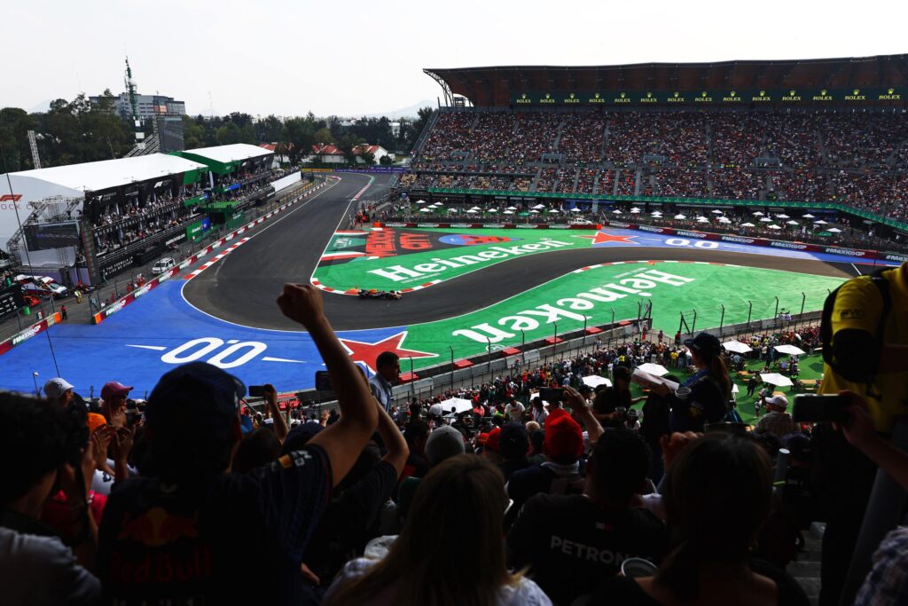 Bild: Nyt se on varmaa – F1-talli teki kuskikaappauksen
