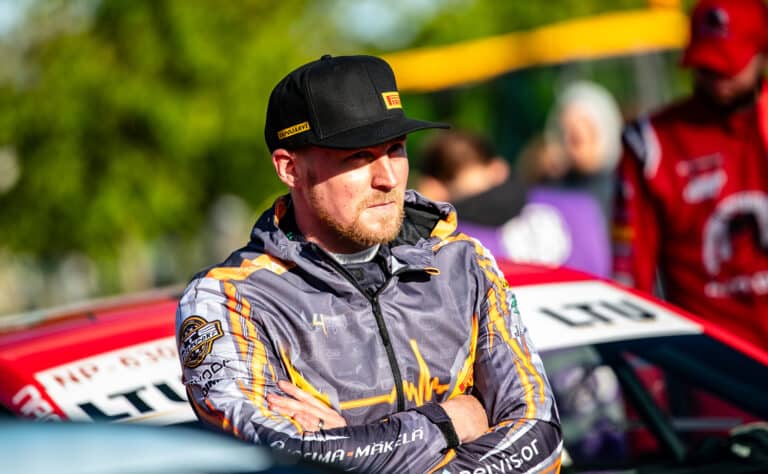 Esapekka Lappi pääsi jälleen ralliauton rattiin – laukoi nyt kovaa tekstiä