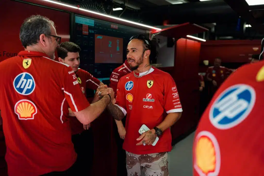 Lewis Hamiltonilta ulostulo – jysähtääkö pian todellinen F1-pommi?