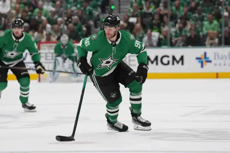Totuus selviämässä: Tekikö NHL-seura katastrofaalisen virheen Mikko Rantasen kanssa?