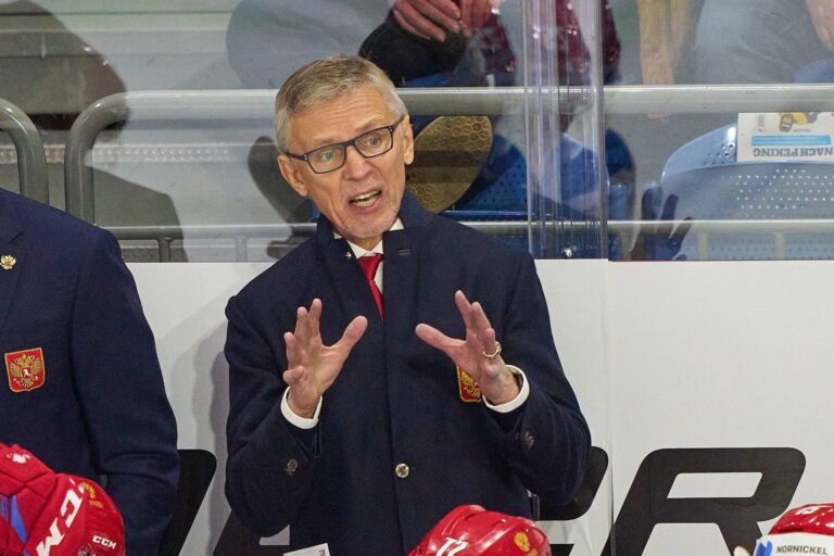 Pää pölkyllä: NHL-legendalle povataan karu kohtaloa Venäjällä