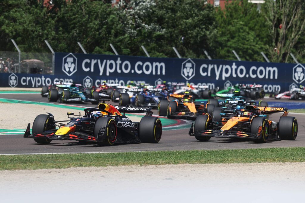 F1:ssä viritellään shokkiuutista – kuskipakka räjähtäisi täysin