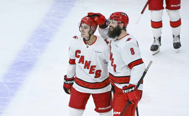 Carolina Hurricanes löi pöytään Sebastian Ahon nimen – näitä faktoja seuran oli vaikea käsittää