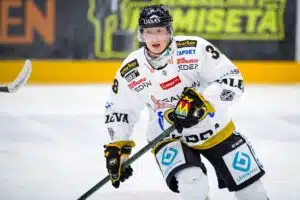 Urheilucast: SM-liigassa muhii jättikauppa – Kärppien tähtihyökkääjä lihoiksi?