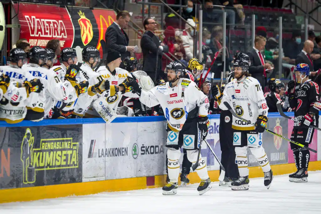 Se oli siinä: Kärpät jätti jäähyväiset legendalle