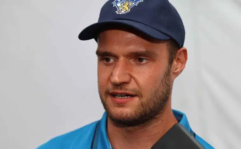 Venäläinen NHL-joukkuekaveri soitti Aleksander Barkoville – suusta alkoi tulla melkoista tekstiä