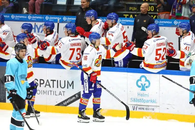 Jokereilta merkittävä peliliike – tärkeä sopimus lyötiin pöytään