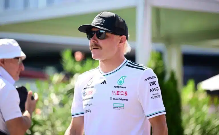 George Russell keskeytti Valtteri Bottaksen haastattelun – sitten seurasi poikkeuksellinen ele