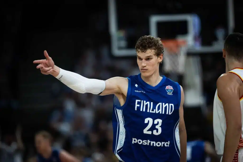 Valmentajalta rajua vihjailua Lauri Markkasesta