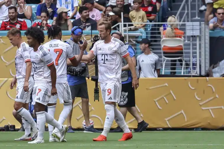 Harry Kane hurjien siirtohuhujen kohteena – sinetöikö vaimo ison ratkaisun?