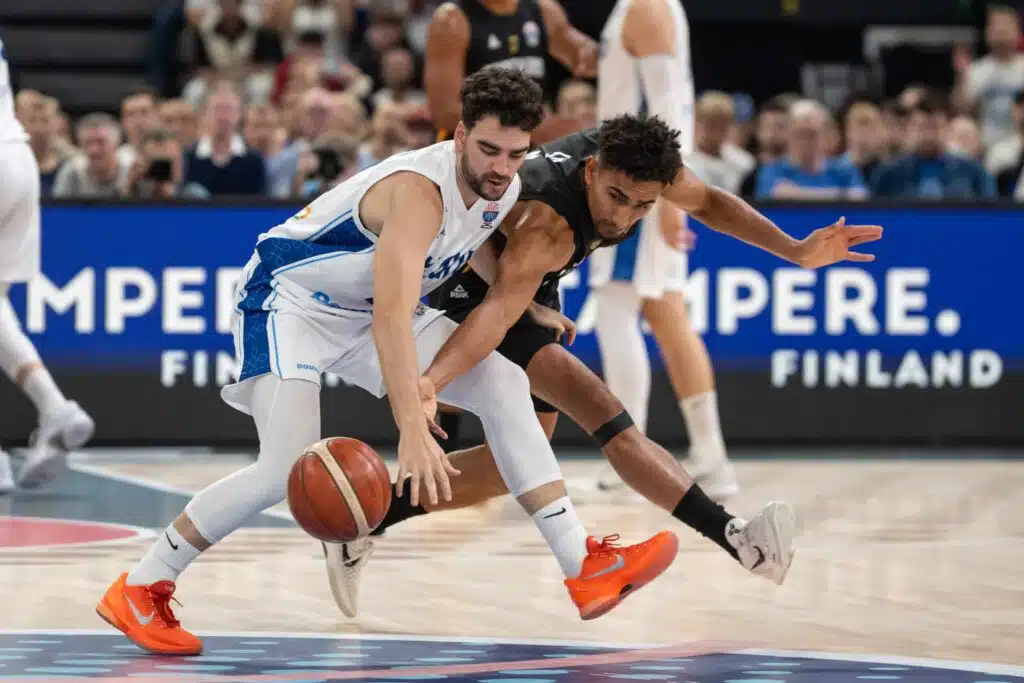 ”Ei yksinkertaisesti ihmisyyteen kuulu” – Susijengin ottelu sai pysäyttävän alun