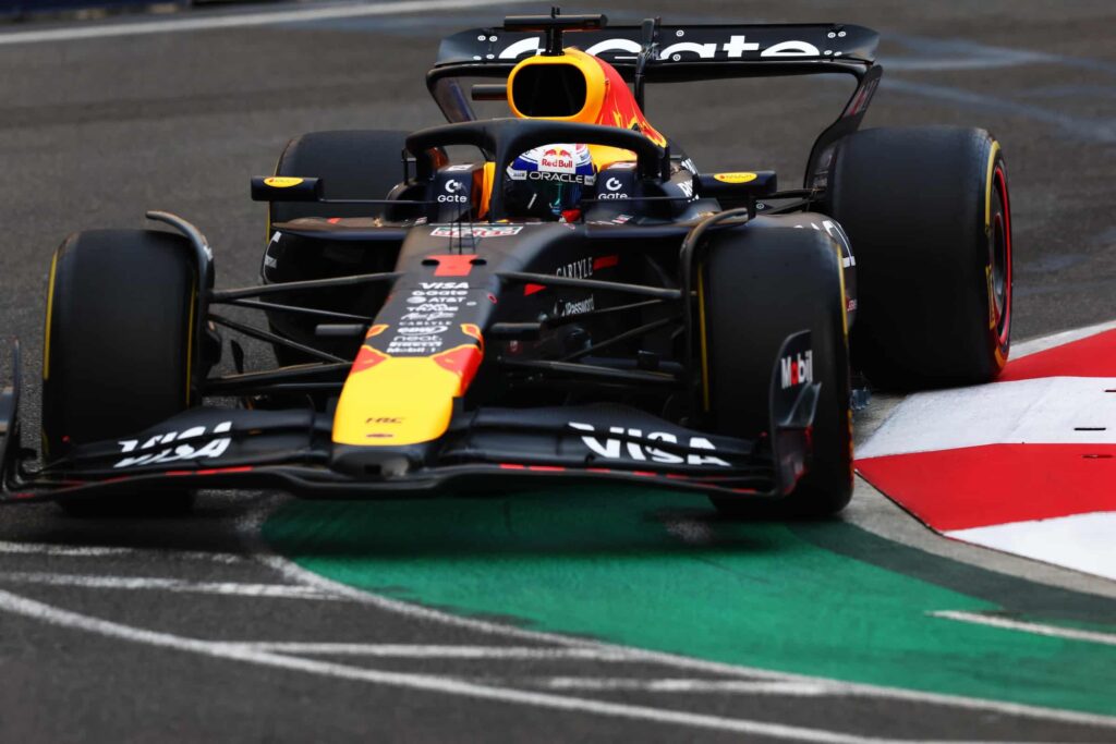 Hurja heitto: Tekeekö Red Bull shokkikaappauksen McLarenilta?