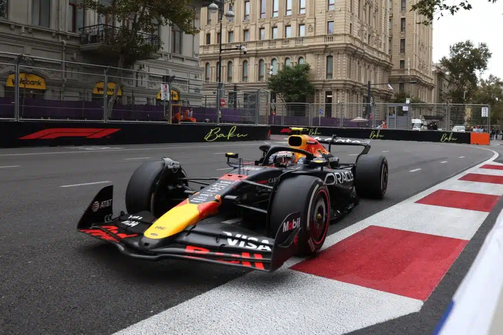 Red Bullin F1-kuskivalinta lähestyy – nyt pöydällä on kunnon uutispommi