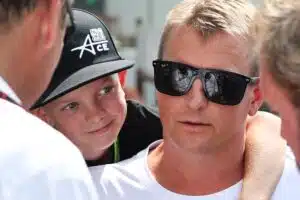 Kimi Räikköseltä yllättävä ulostulo – Ferrari-fanien vinoilu alkoi saman tien