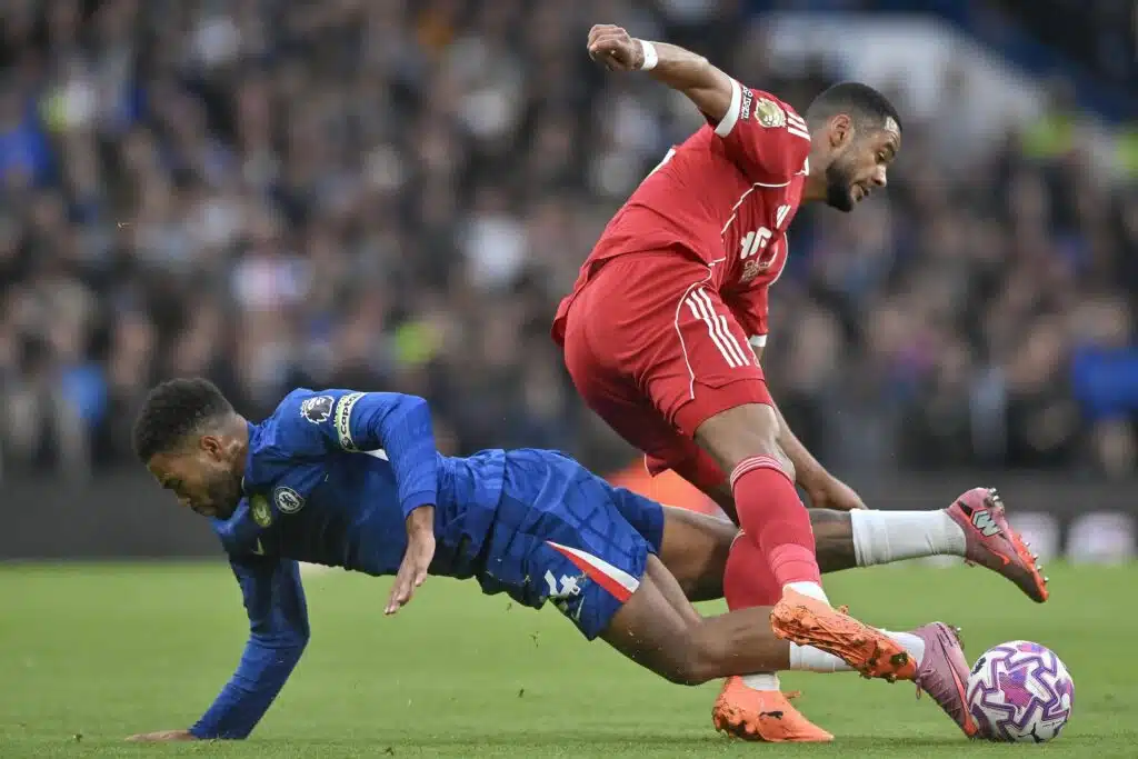 Lisää lunta tupaan – nyt käännetään veistä Liverpoolin haavassa