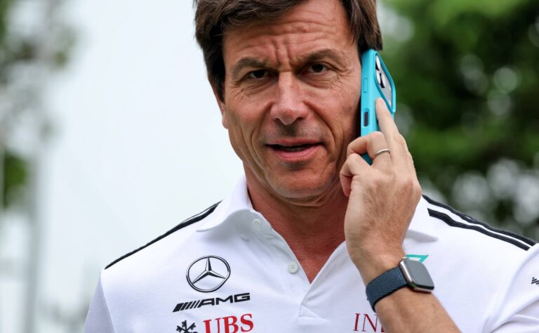 Mercedes virittelee F1-jymykaappausta – nyt ei ole kyse Verstappenista