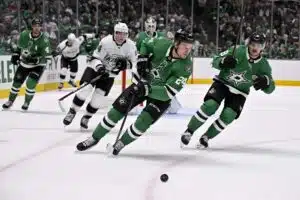 Huhut kiihtyvät: Dallas Stars pakotettu kauppaamaan Roope Hintzin?
