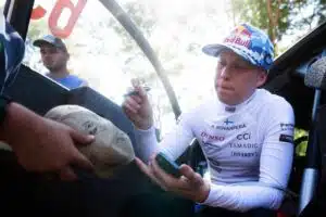 KSML: Kalle Rovanperä antoi potkut hyvälle ystävälleen – sopimus oli vain paperia