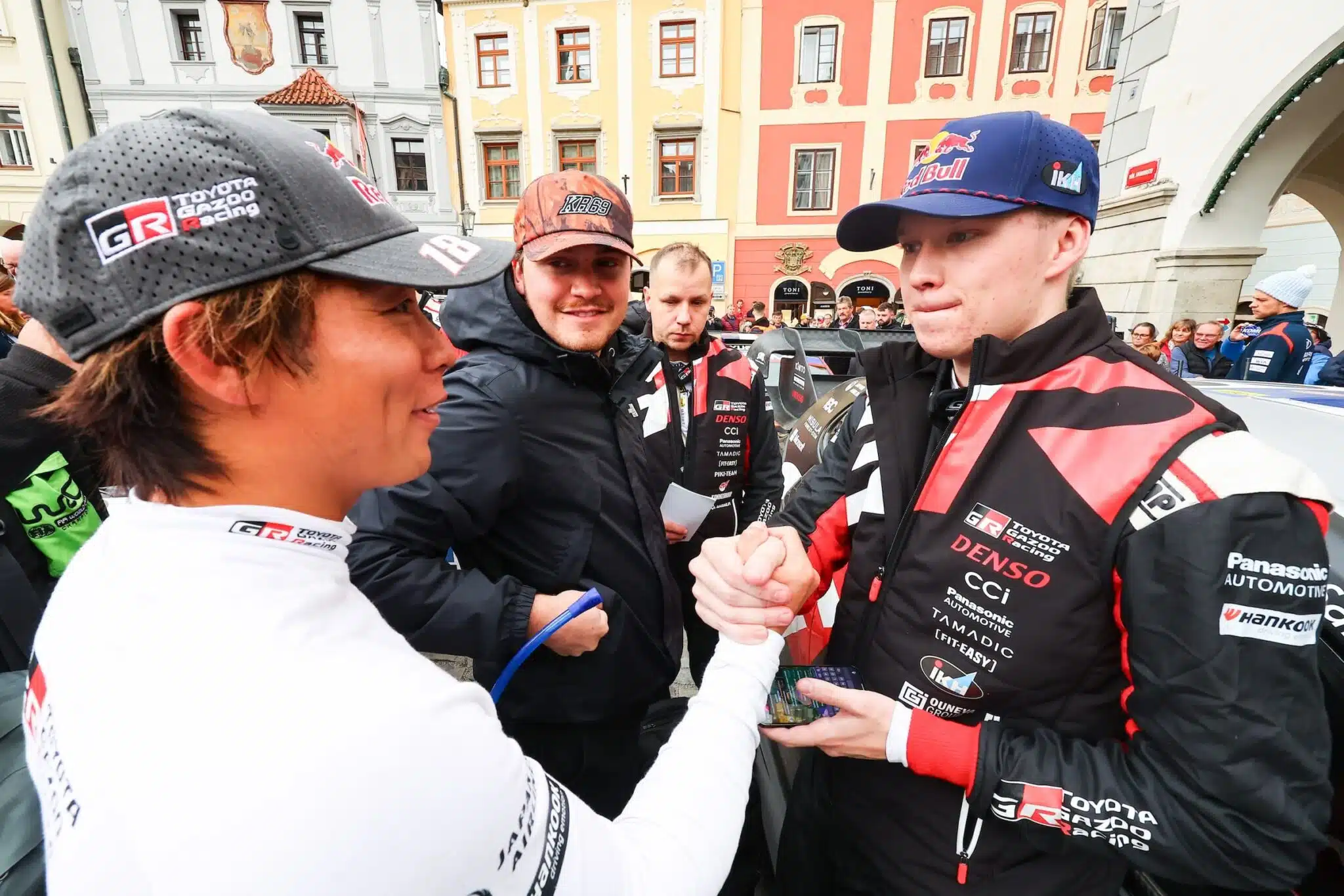 Kalle Rovanperän ystävä löi matopurkin kiinni – tippui lattialle nähtyään suomalaistähden testitulokset