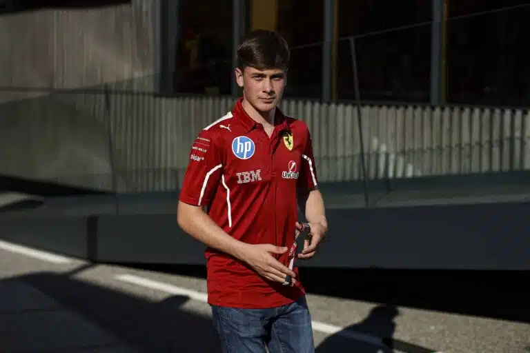 Nyt alkoi tapahtua: F1-lupaus Tuukka Taposelta hurja näytös