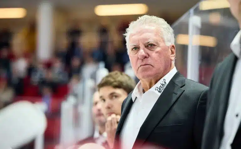 Aitiossa rajua vihjailua Doug Sheddenistä – ”Mitenkä sen nyt kauniisti sanoisin”